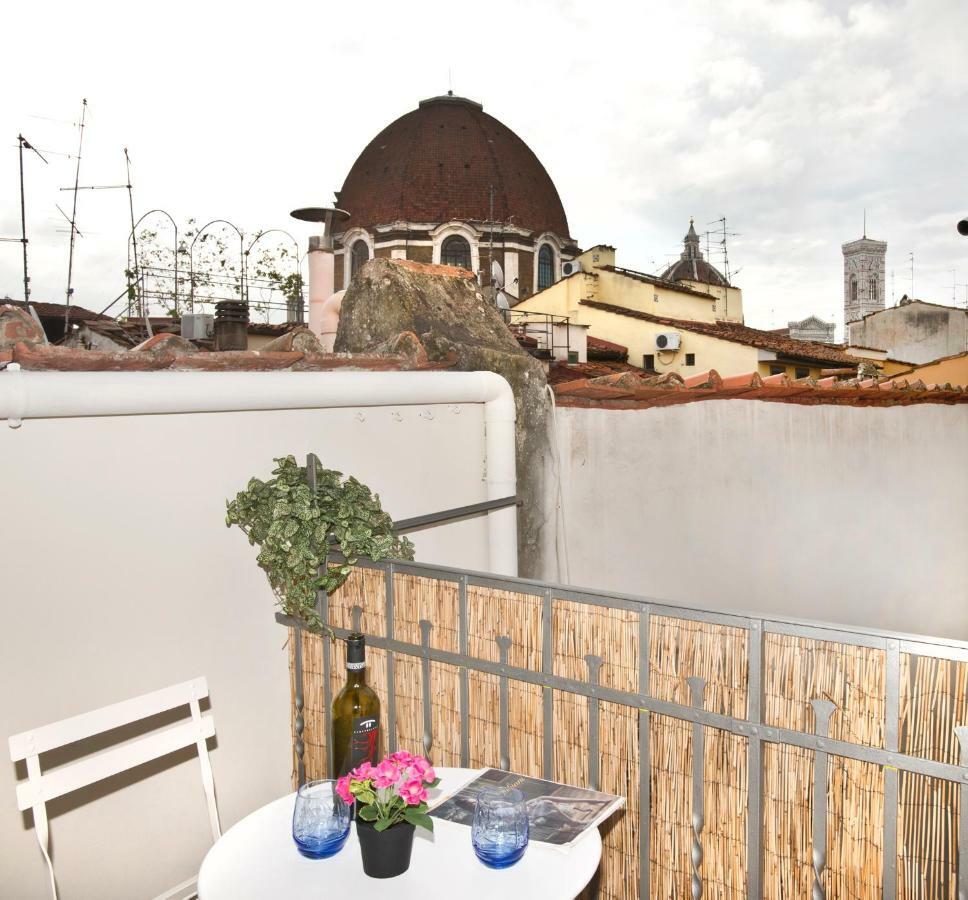 Florence Oasis Luaran gambar