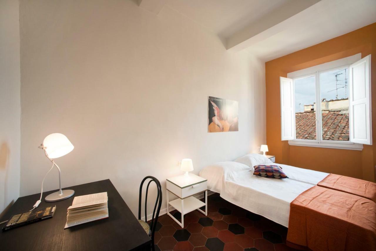 Florence Oasis Luaran gambar